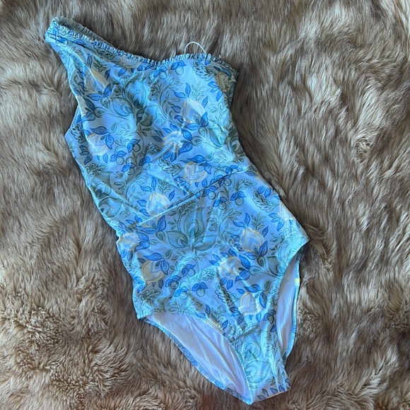 Summersalt Mini-Ruffle Ruched Swimsuit/Headband/Scrunchie/Bag Set - Picture 9 of 16